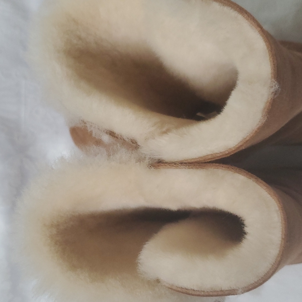 Women's Ugg  Keely Boots - Picture 7 of 7